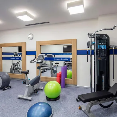 酒店 汉普顿伊斯坦布尔宰廷布尔努希尔顿酒店