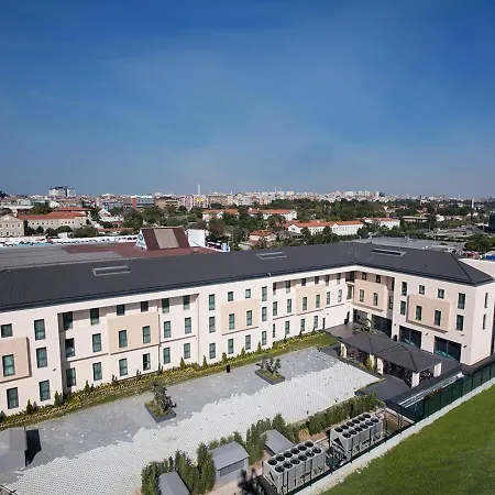 汉普顿伊斯坦布尔宰廷布尔努希尔顿酒店 酒店 伊斯坦布尔