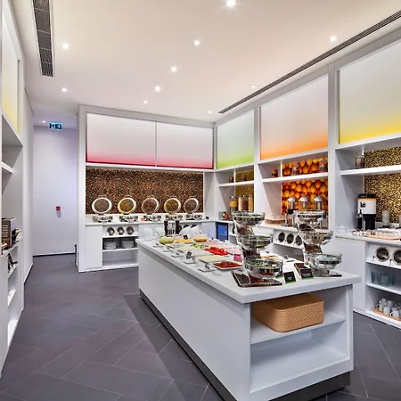 汉普顿伊斯坦布尔宰廷布尔努希尔顿酒店 4*