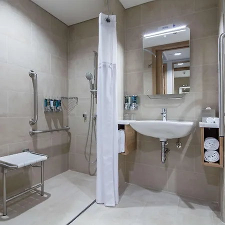 汉普顿伊斯坦布尔宰廷布尔努希尔顿酒店 4* 伊斯坦布尔