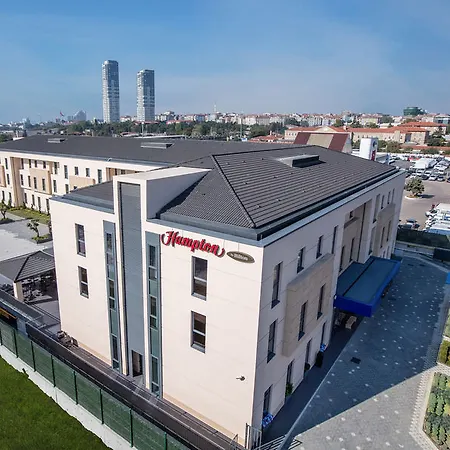 汉普顿伊斯坦布尔宰廷布尔努希尔顿酒店 酒店 伊斯坦布尔