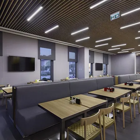 汉普顿伊斯坦布尔宰廷布尔努希尔顿酒店 4*