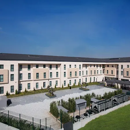 汉普顿伊斯坦布尔宰廷布尔努希尔顿酒店 酒店