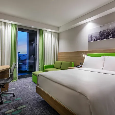 汉普顿伊斯坦布尔宰廷布尔努希尔顿酒店 酒店