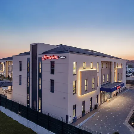 햄프턴 바이 힐튼 제이틴부르누 4*