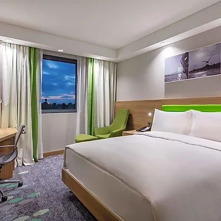 Hotel Hampton By Hilton Zeytinburnu 4*