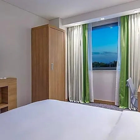 Hampton By Hilton Zeytinburnu 4*