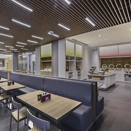 Отель Hampton By Hilton Zeytinburnu Стамбул