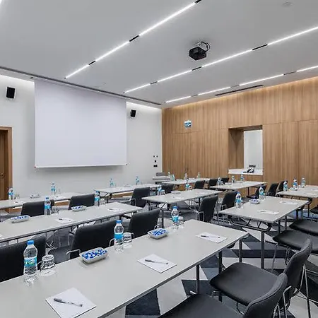 Отель Hampton By Hilton Zeytinburnu Стамбул