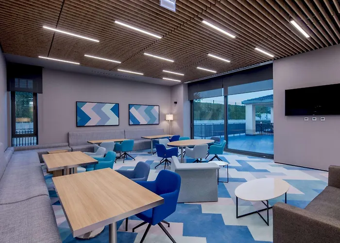 햄프턴 바이 힐튼 제이틴부르누 4* 이스탄불