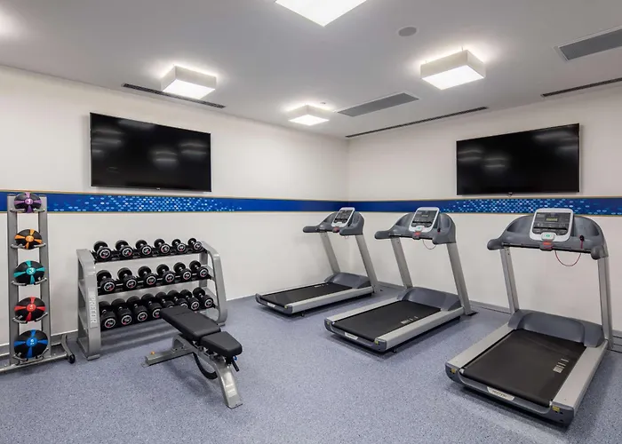 호텔 햄프턴 바이 힐튼 제이틴부르누 이스탄불