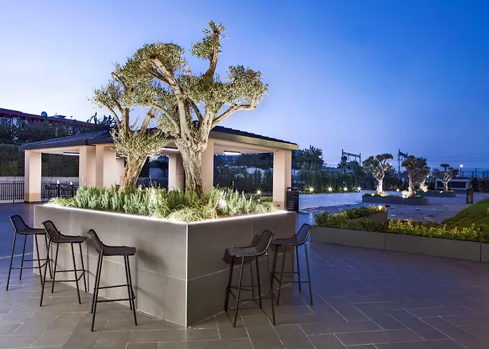 햄프턴 바이 힐튼 제이틴부르누 호텔