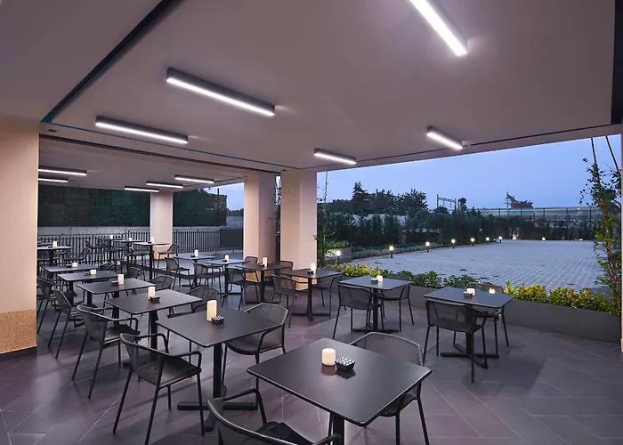 햄프턴 바이 힐튼 제이틴부르누 호텔