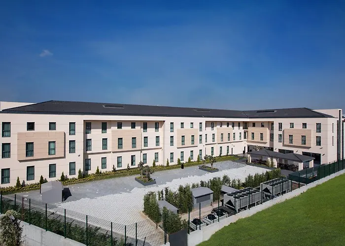 햄프턴 바이 힐튼 제이틴부르누 호텔